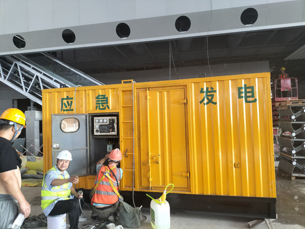 盘锦怎样判断空气滤清器是否需要更换？
